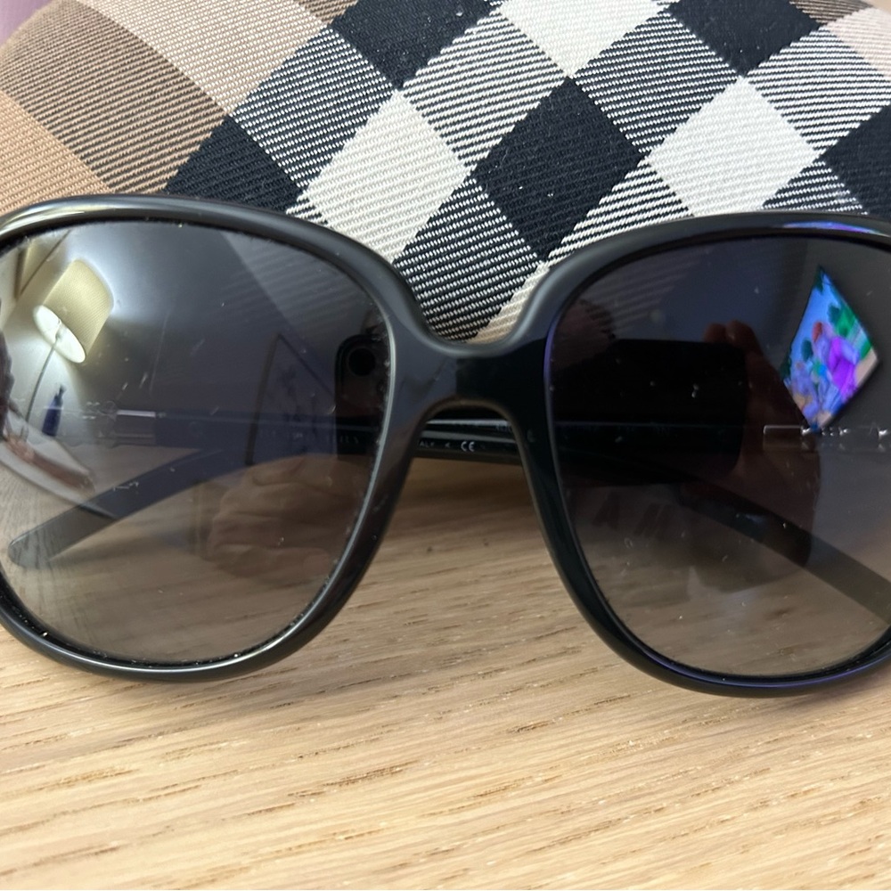 Burberry sunglasses